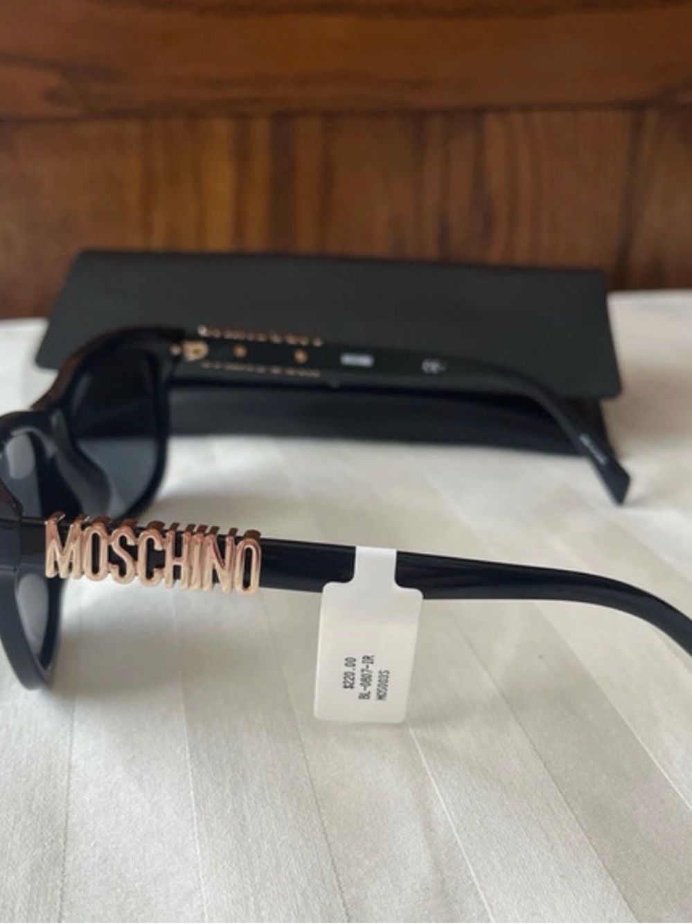Moschino Black Sunglasses with Dark Gray Lenses - Picture 2 of 4